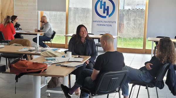 Formation PNL à Pau : pratique en petits groupes avec Hansen Institute
